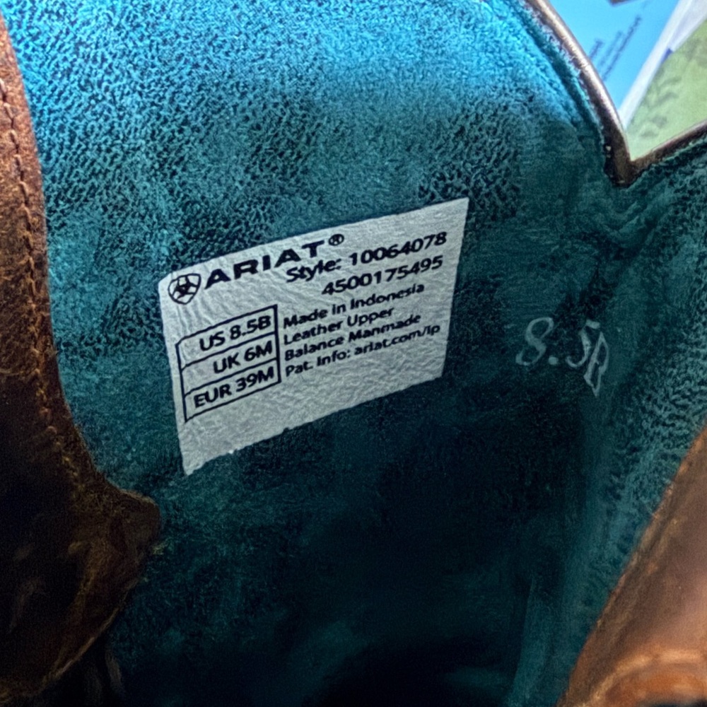 Ariat Women's Brown Boots with Pink Stitching - Picture 4 of 5